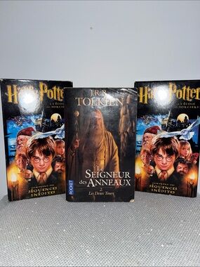 Lot 2xHarry Potter VHS 2002 & livre Le Seigneur des Anneaux Les Deux Tours 2001